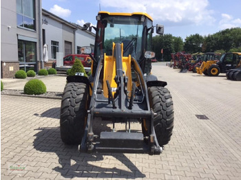 Wheel loader JCB 409: picture 3