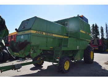 Combine harvester John Deere 1177: picture 5