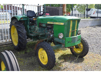 Farm tractor JOHN DEERE