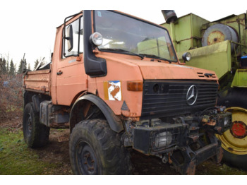 Municipal/ Special vehicle UNIMOG U1200