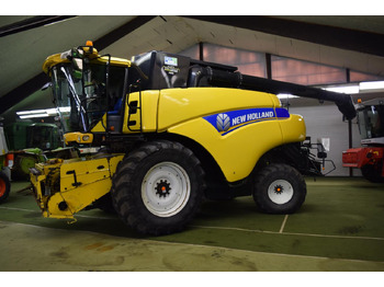 Combine harvester NEW HOLLAND CR9090