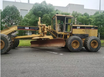 Grader CATERPILLAR