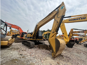 Crawler excavator CATERPILLAR 320D2