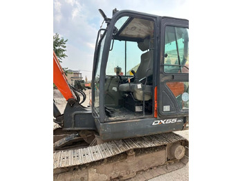 Mini excavator Doosan DX55: picture 3