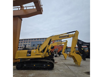 Crawler excavator Komatsu PC220-8: picture 3