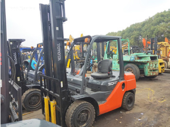 Diesel forklift Toyota FD30: picture 5 Diesel forklift Toyota FD30: picture 5