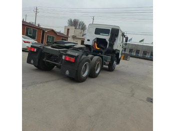 Tractor unit SINOTRUK HOWO trailer head: picture 5