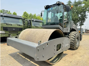 Road roller XCMG
