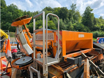 Sand/ Salt spreader UNIMOG