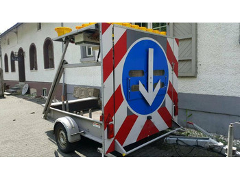 Trailer MERSCH