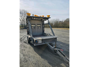 Trailer Nissen Absperrtafel VZ 616 FAT Verkehrsleittafel Horizont Verkehrssicherungsanhänger Verkehrsleitanhänger Verkehrsleittafel Verkehrssicherung: picture 2
