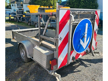 Trailer Nissen FAT LED B3 Absperrtafel VZ616 Verkehrsleittafel Verkehrssicherungsanhänger Verkehrsleittafel Horizont Trebbiner Sperrwand: picture 3