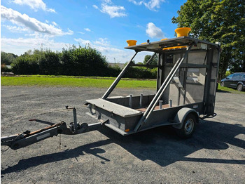 Trailer Nissen LED Absperrtafel DORA GPS FAT VZ-616 Fahrbare Absperrtafel Sperrwand Verkehrsleittafel Verkehrssicherungsanhänger Verkehrsleitanhänger Trebbiner Horizont: picture 3