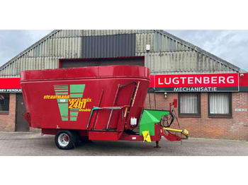 Forage mixer wagon STRAUTMANN