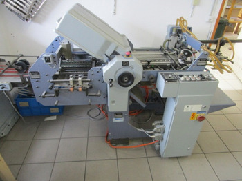 Folding machine
