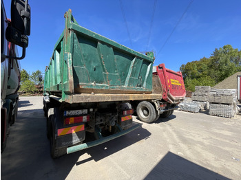 Tipper MERCEDES-BENZ Actros  3331: picture 2