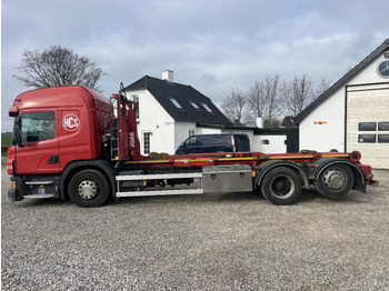 Hook lift truck SCANIA P 320