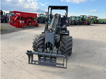 Telescopic wheel loader GIANT G3500: picture 3