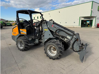 Telescopic wheel loader GIANT G3500: picture 4