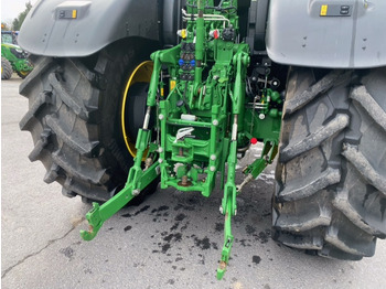 Farm tractor JOHN DEERE 6R215: picture 5