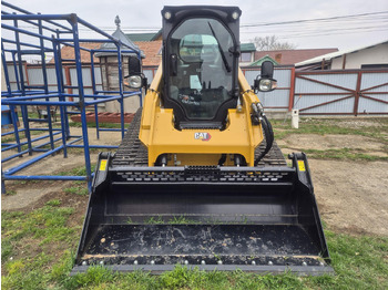 Compact track loader CATERPILLAR D3