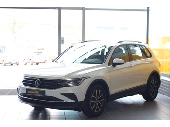 SUV Volkswagen Tiguan Life DSG LED Kamera Navi AHK ACC: picture 4