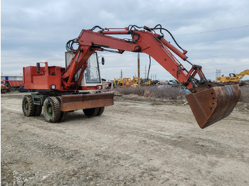 Wheel excavator CASE
