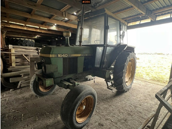 Farm tractor JOHN DEERE 1640