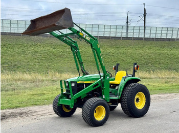 Farm tractor JOHN DEERE