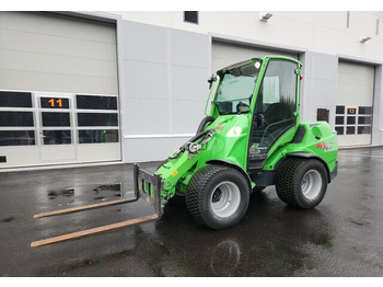 Compact loader