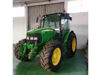 Farm tractor JOHN DEERE 5070M