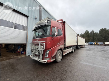 Log truck VOLVO FH16