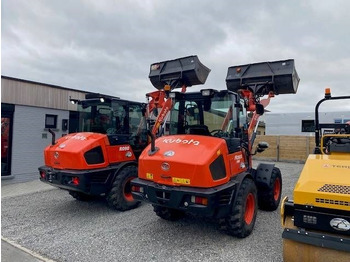 Wheel loader Kubota R 090: picture 3