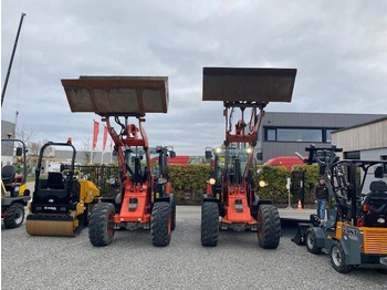Wheel loader Kubota R 090: picture 4