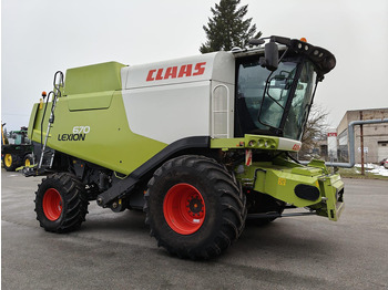 Combine harvester CLAAS Lexion 670