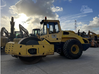 Roller BOMAG