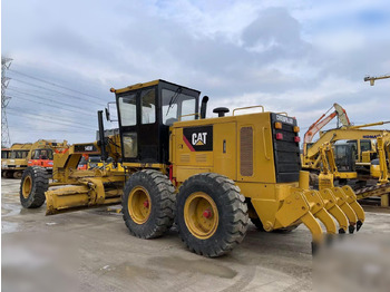 Grader CATERPILLAR 140H: picture 5