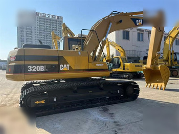 Crawler excavator CATERPILLAR 320BL: picture 2