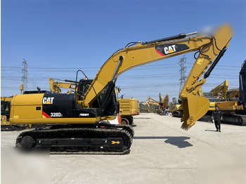 Crawler excavator CATERPILLAR 320D2: picture 4