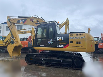 Crawler excavator CATERPILLAR 320D2