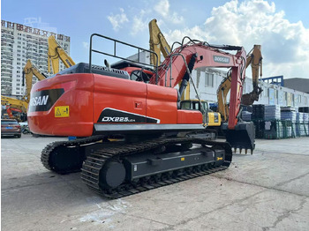 Crawler excavator DOOSAN DX225 LCA: picture 3