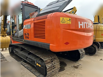 Crawler excavator HITACHI ZX200-3G: picture 4