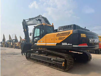 Crawler excavator HYUNDAI HX300 LR: picture 4