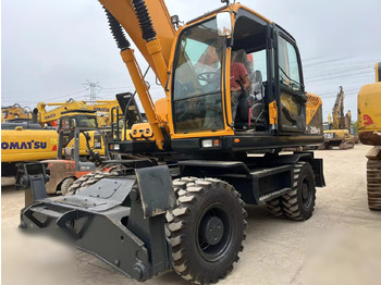 Wheel excavator HYUNDAI ROBEX 210W-9: picture 3