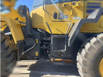 Wheel loader KOMATSU WA320-5: picture 3 Wheel loader KOMATSU WA320-5: picture 3