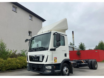 Cab chassis truck MAN TGM 12.250