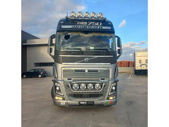 Tractor unit VOLVO FH16 750