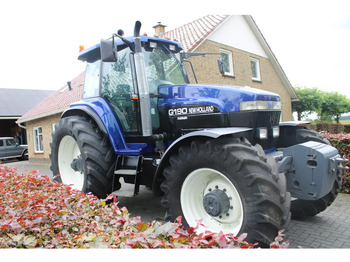 Farm tractor NEW HOLLAND