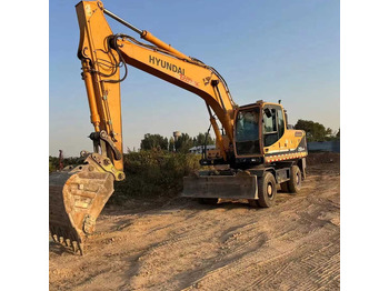Wheel excavator HYUNDAI