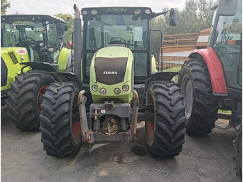 Farm tractor Claas Arion 420: picture 2